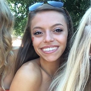 Meet your Posher, Savannah